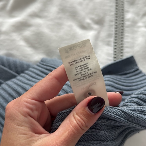 Aritzia Cardigan - size medium - Picture 6 of 6
